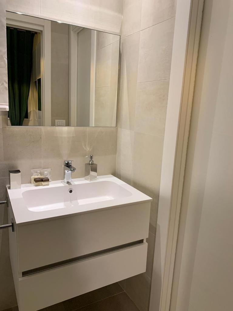 Gatto Bianco Apartment 바리 외부 사진